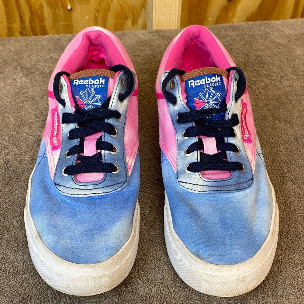 Reebok size 7 tennis shoes